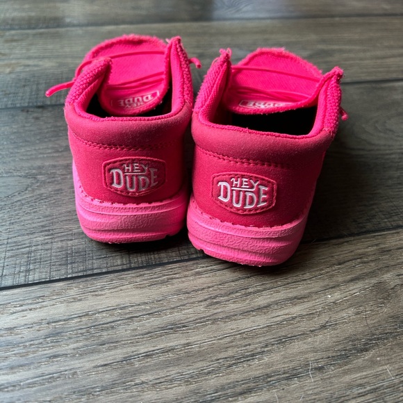 Hey Dude Pink Moccasin Shoes Slip-Ons - Picture 3 of 4
